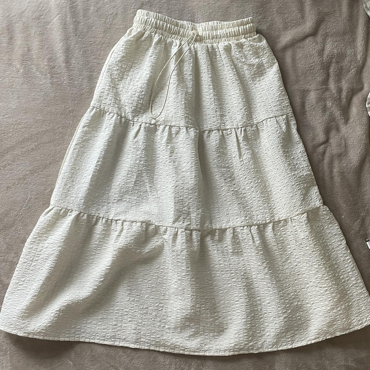 cream skirt from cider worn 2 time - Depop