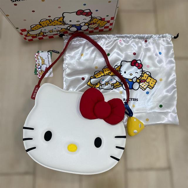 $159 GCDS Hello Kitty Long Sleeves Tee Lil Peep NWT | Depop