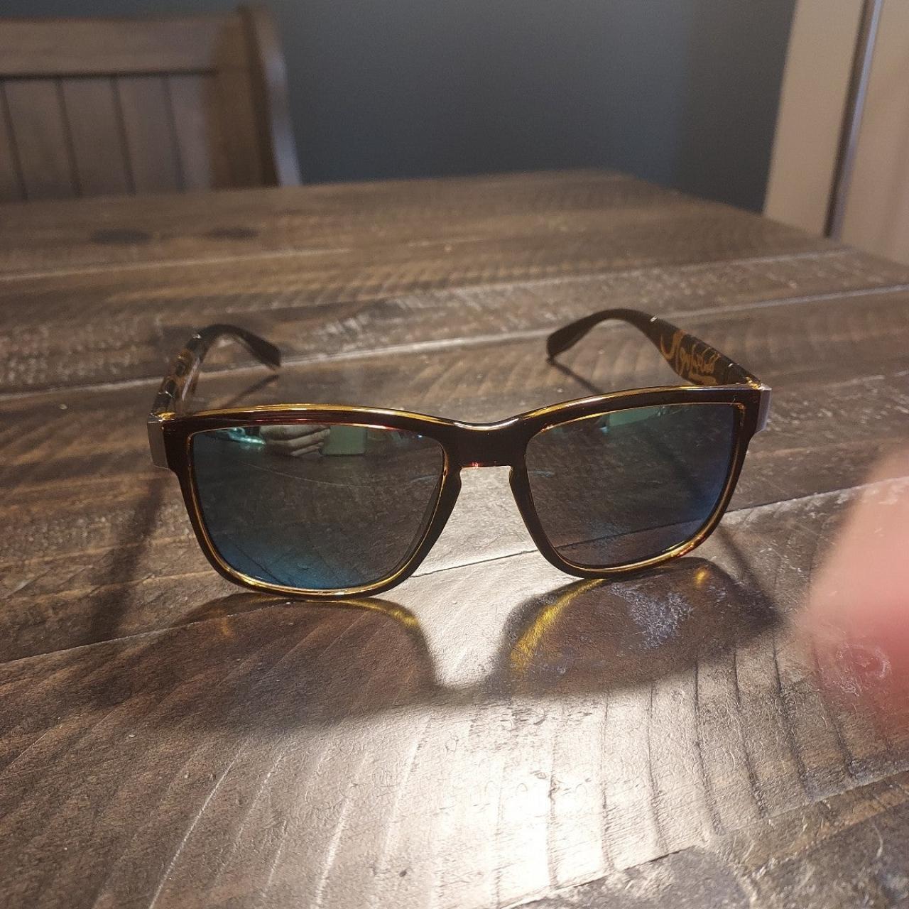 Quiksilver Men's Brown and Gold Sunglasses (2)