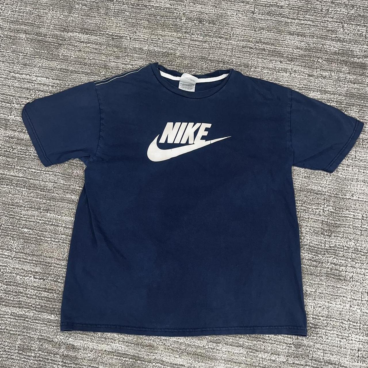 Navy blue Nike t-shirt, size xl #nike #niketshirt - Depop