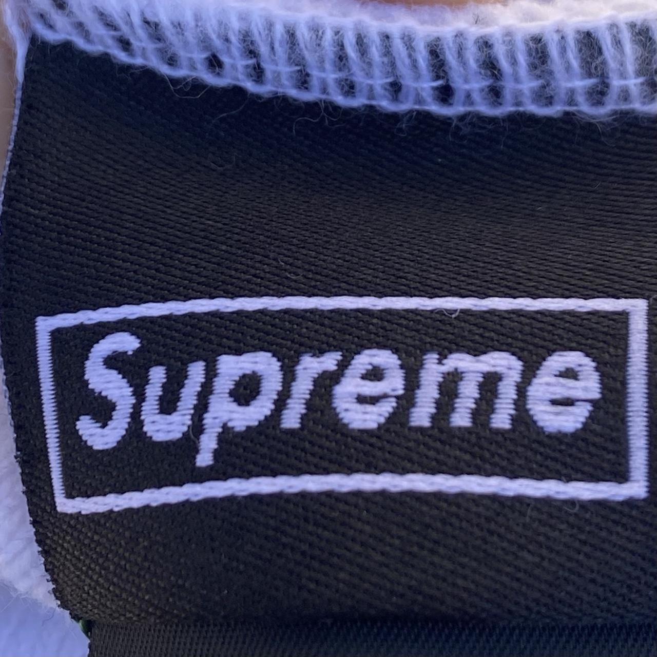 Wrap logo supreme beanie Worn once or twice, never - Depop