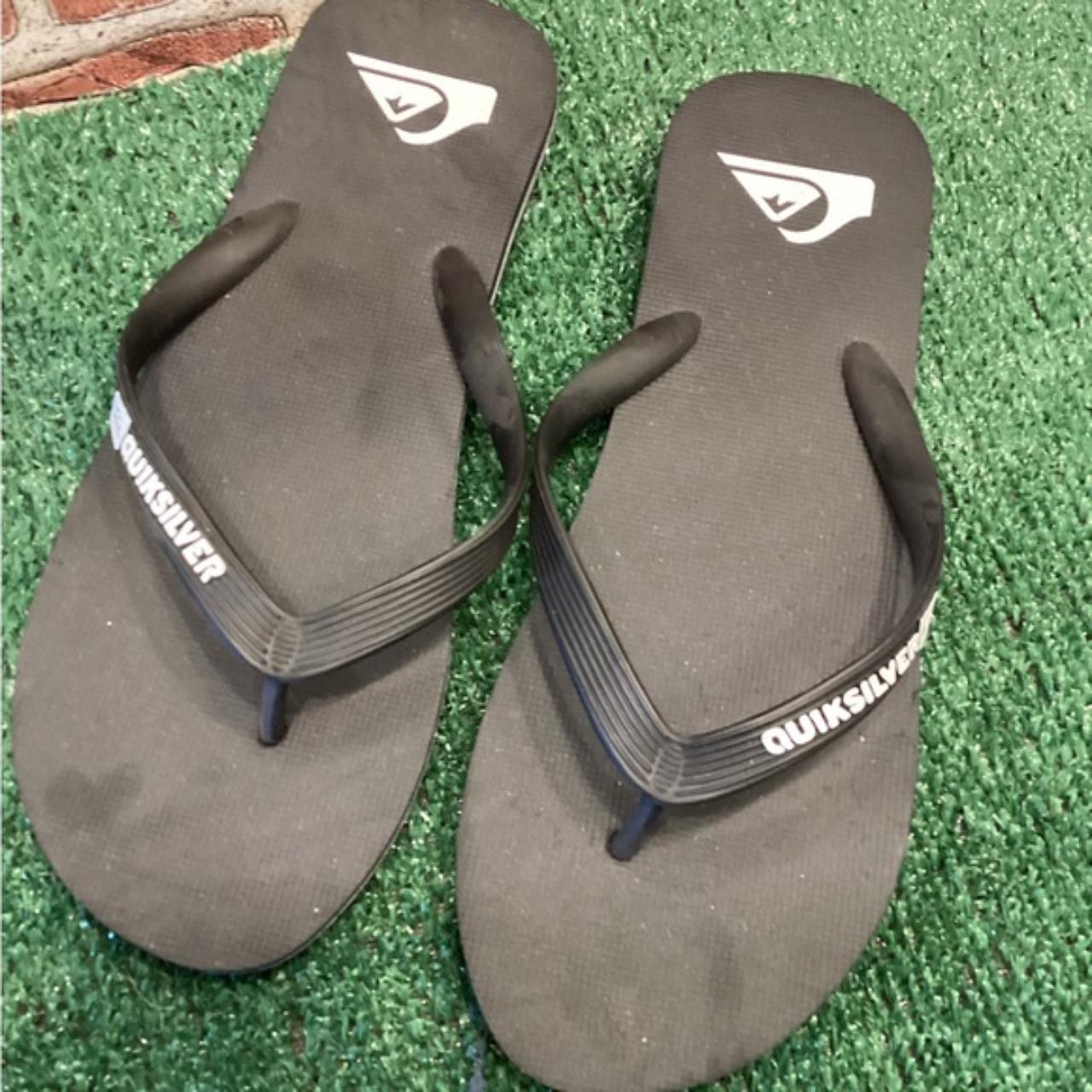 QuickSilver Men’s black flip flop sandals size 12 -... - Depop