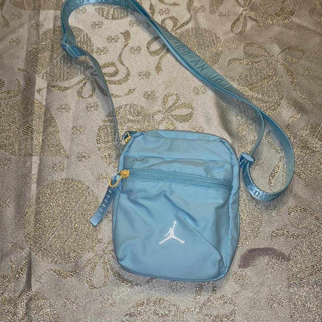 Air Jordan jump man regal festival top bag