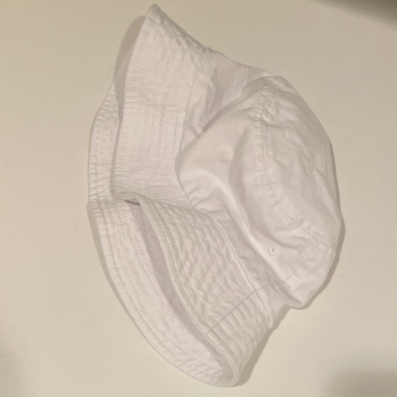 Zara Women's White Hat | Depop