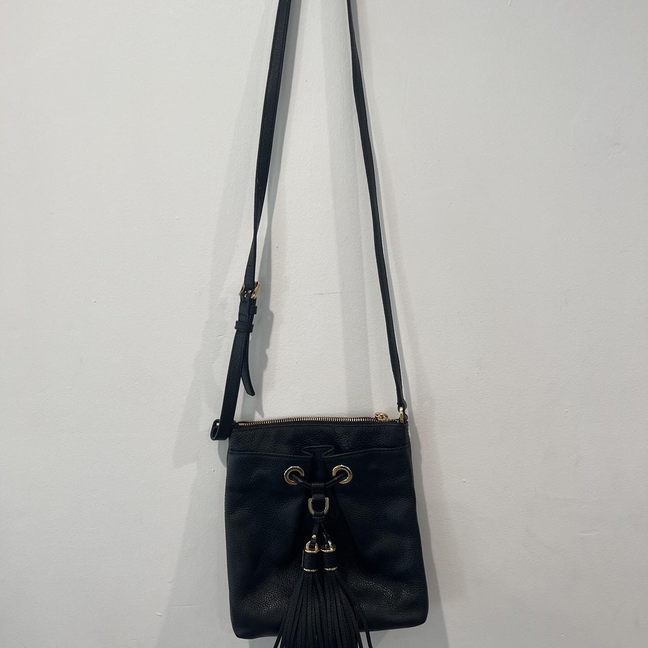 Michel Kors crossbody purse 🤎 the purse is in great... - Depop