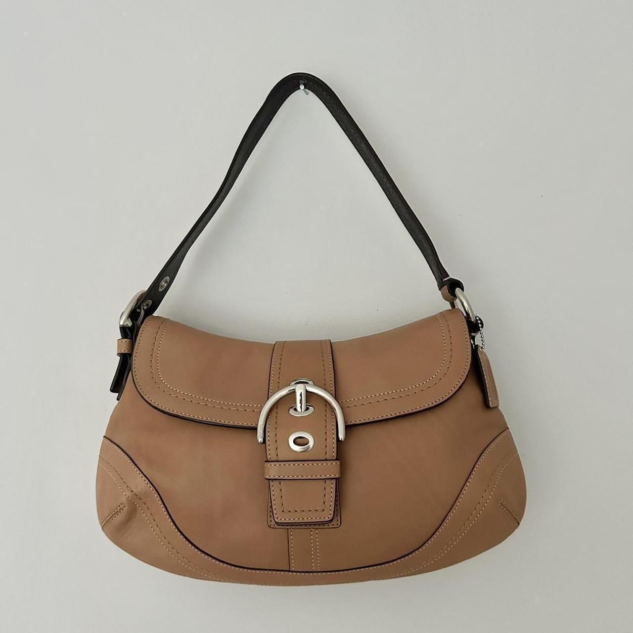 item listed by anyasvtg