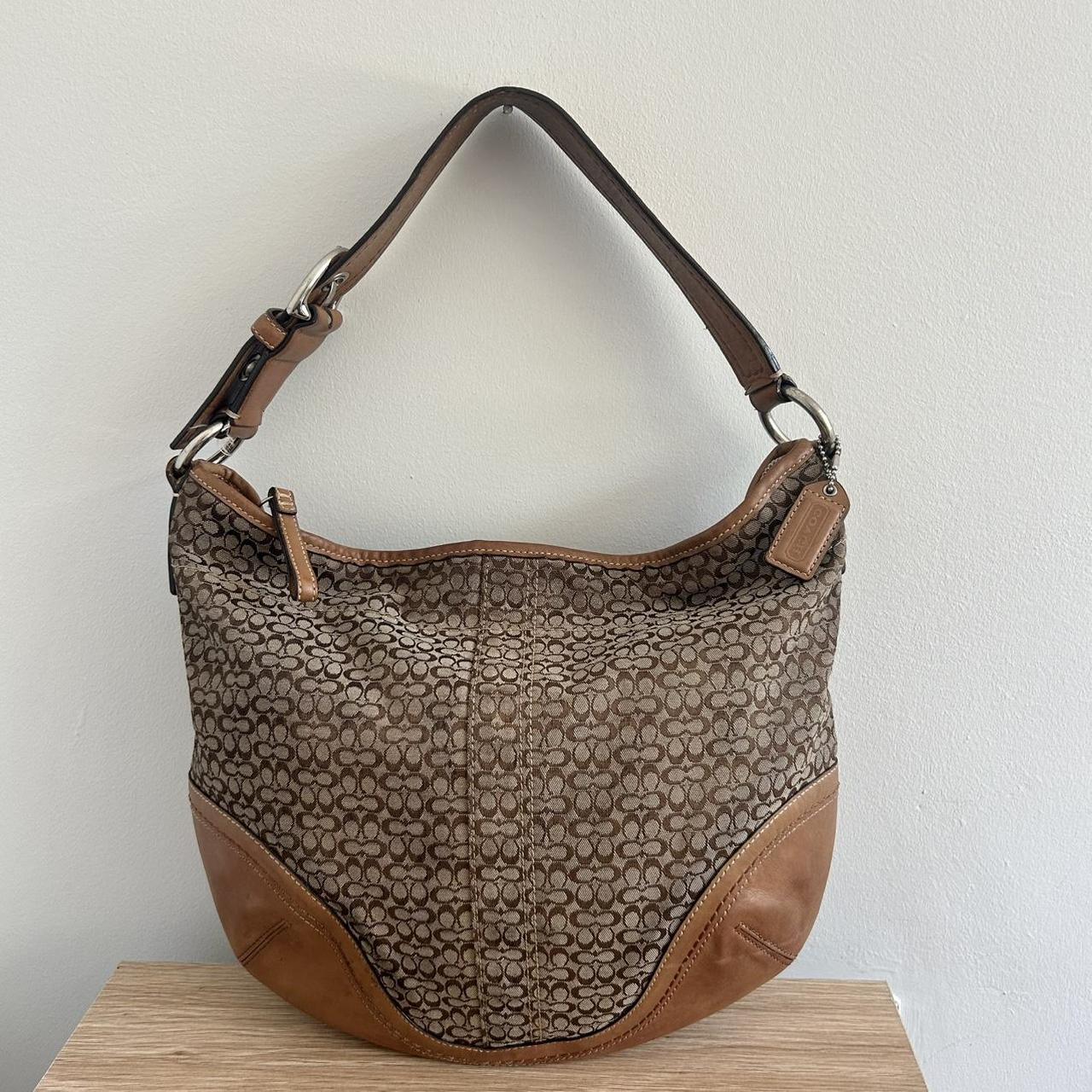 item listed by anyasvtg