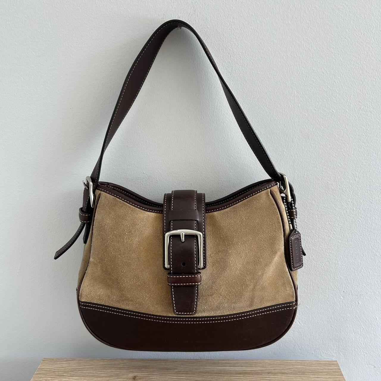 item listed by anyasvtg