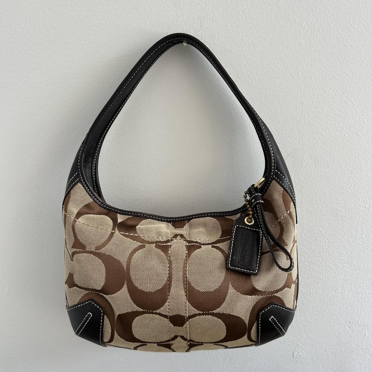 item listed by anyasvtg