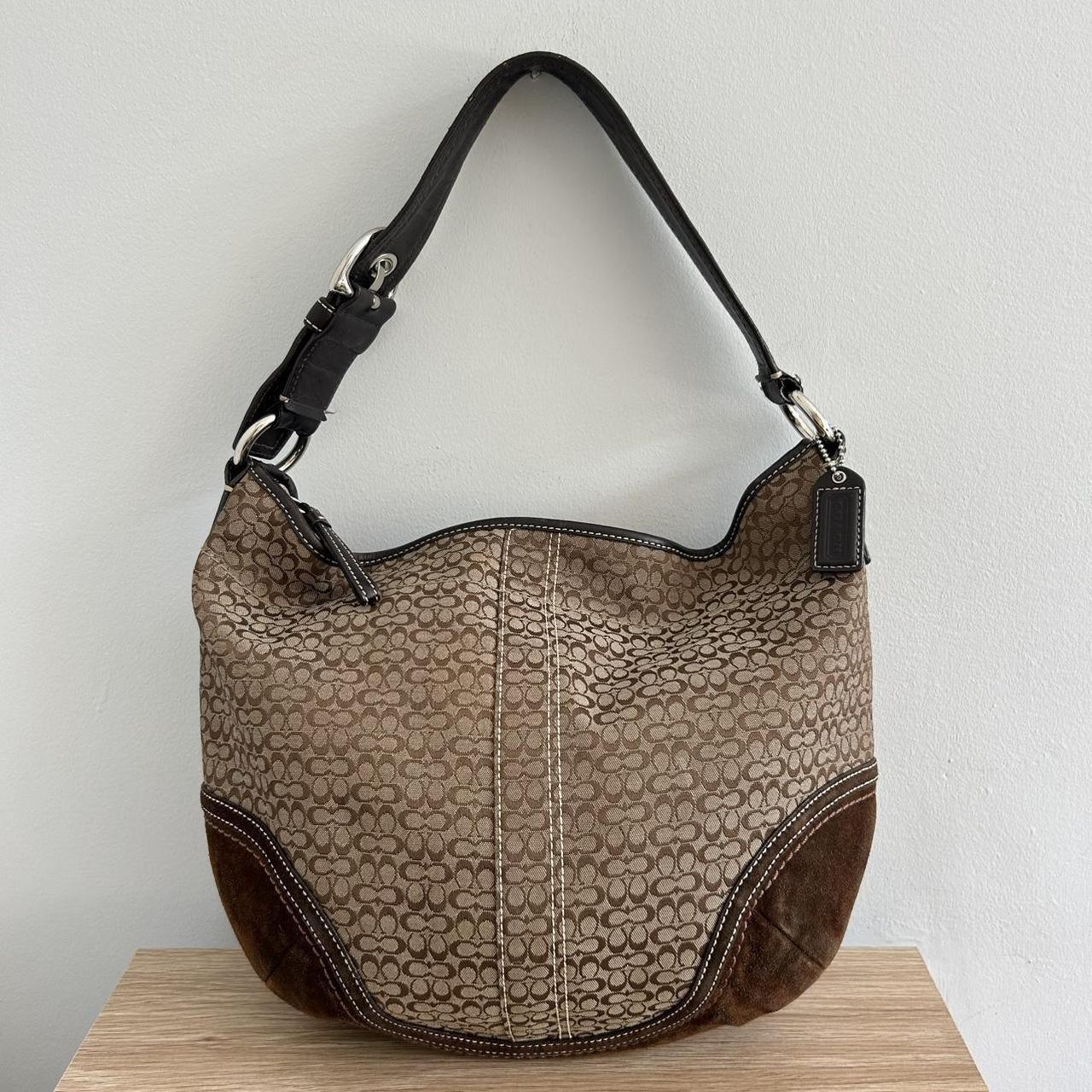 item listed by anyasvtg