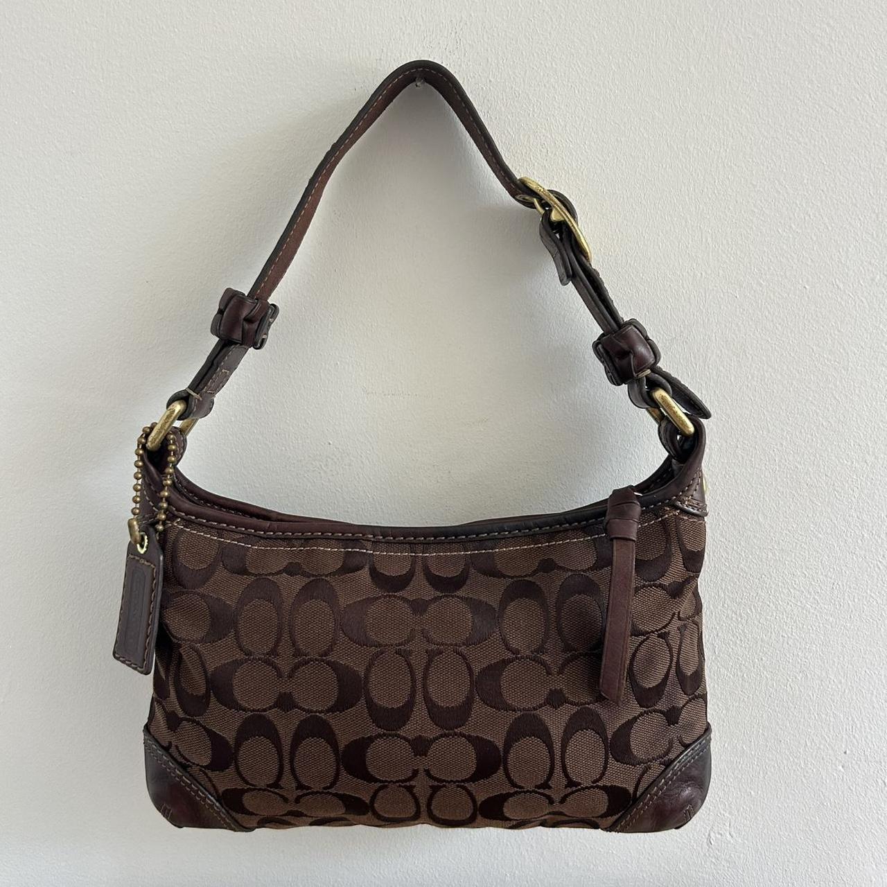 item listed by anyasvtg