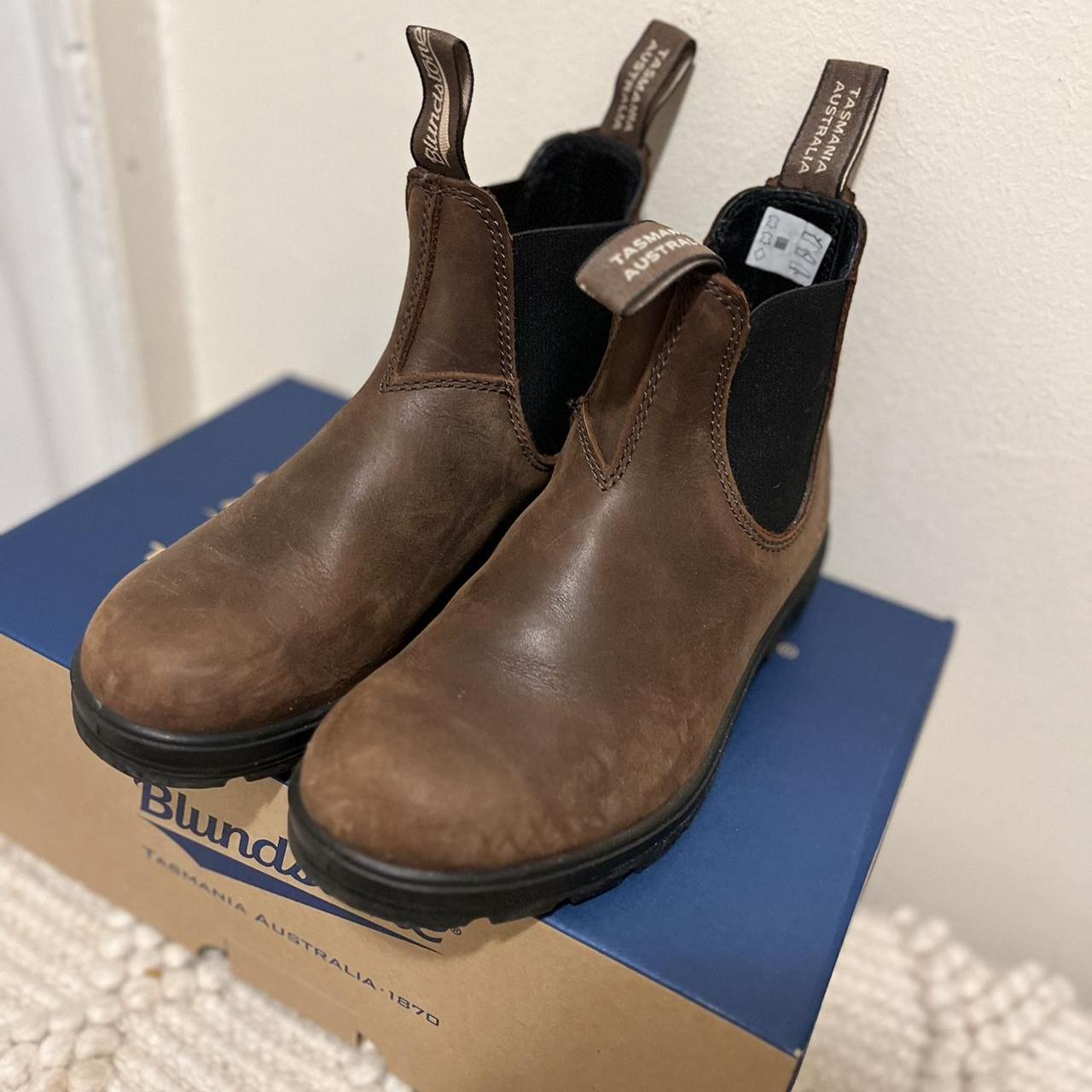 Like new Blundstones USA women’s 7.5 (Blundstones... Depop