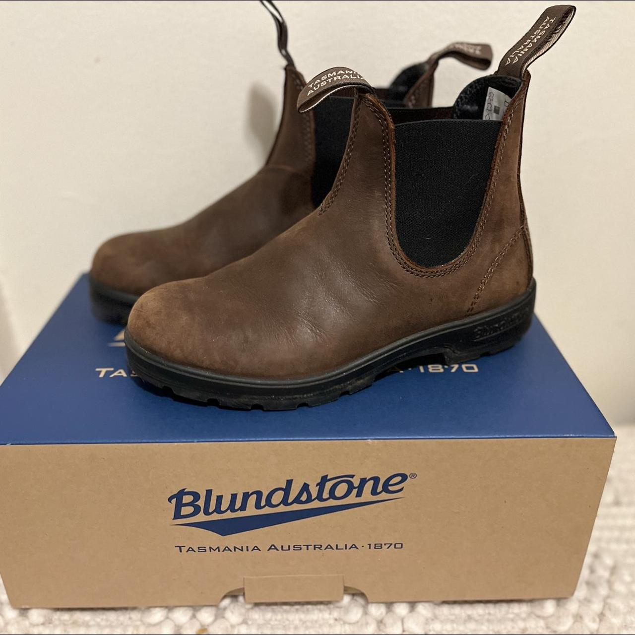 Like new Blundstones USA women’s 7.5 (Blundstones... - Depop