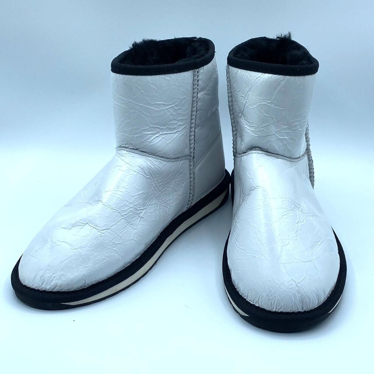EMU Australia Stinger Mini Zip White Leather Boots...