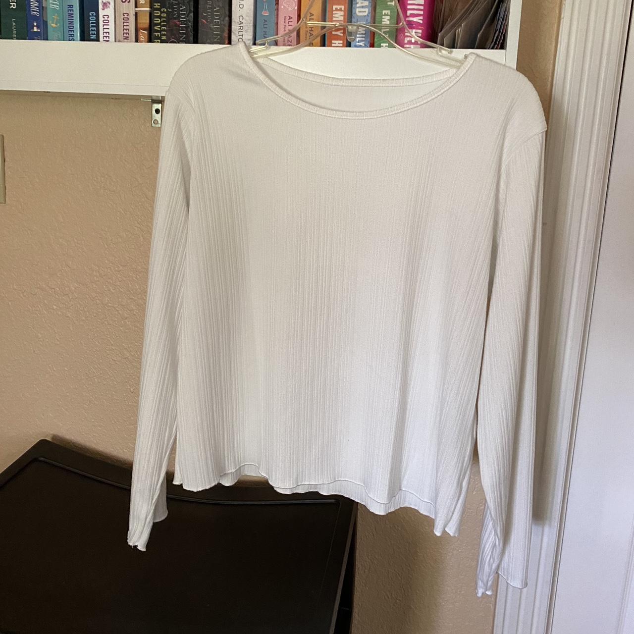 ~ White long sleeve top 🤍 ~ Super soft and has a... - Depop