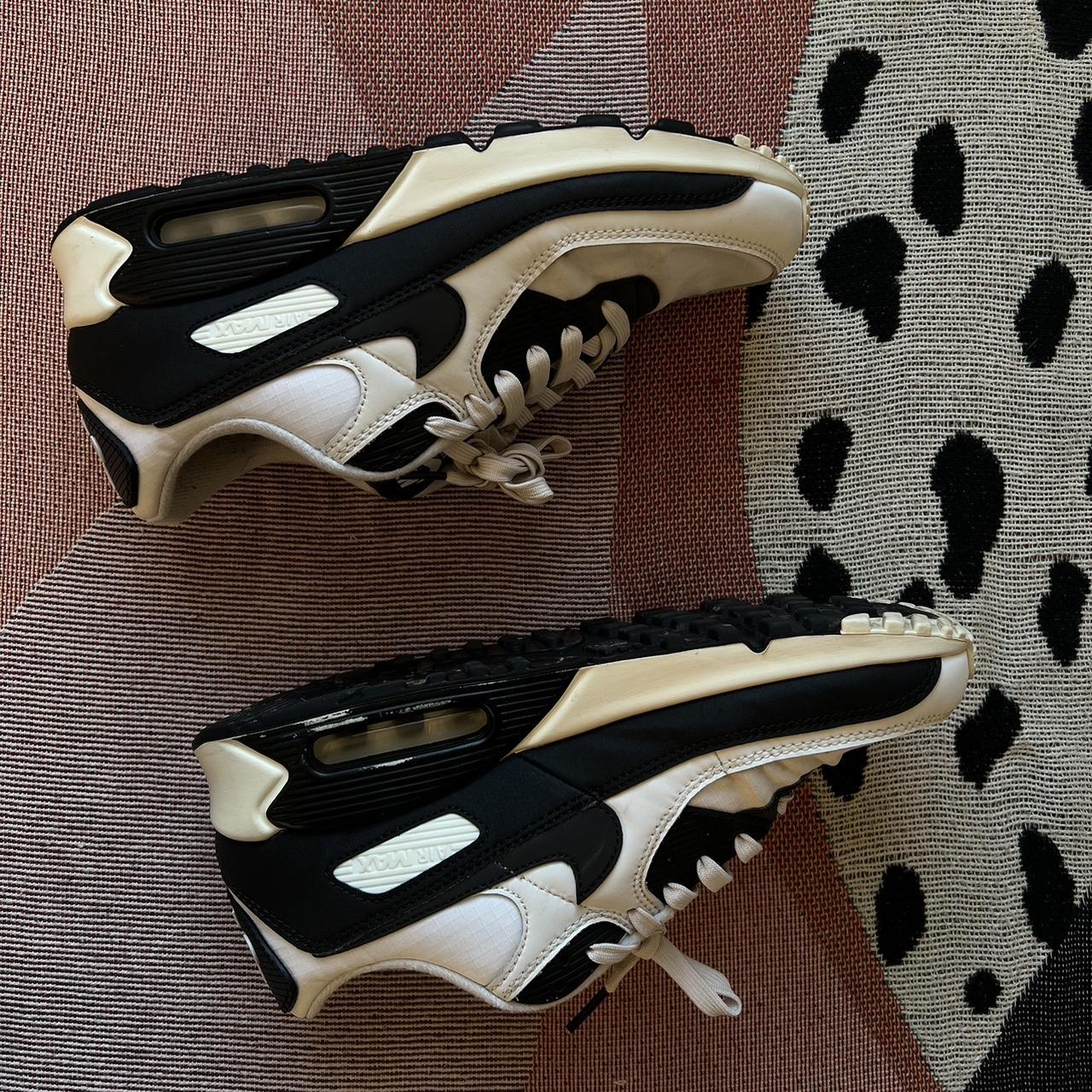 nike airmax black trainers