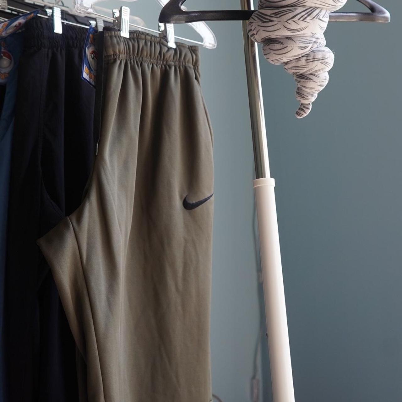 Olive grey nike online sweatpants