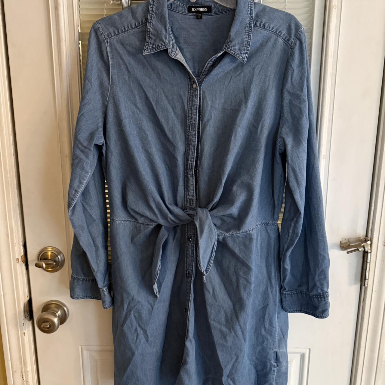Express Women's Casual Dress Blue L – Express denim dress with
