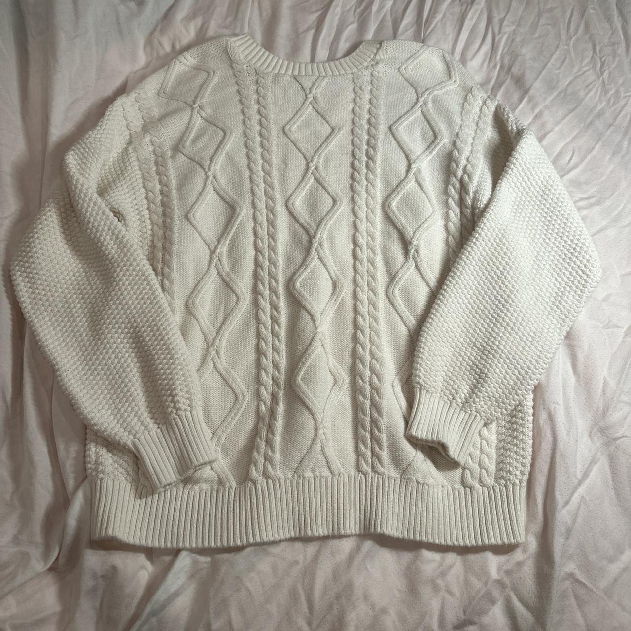 Hollister Co. Women's White Jumper | Depop