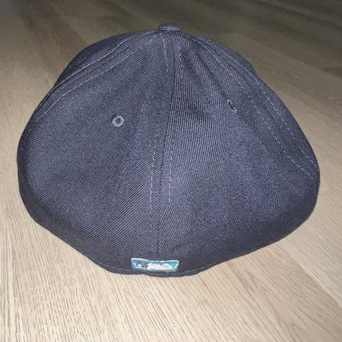 ★海外限定!入手困難激レア!YEEZY VULTURES Cap ☆海外限定!入手困難激レア!YEEZY VULTURES Cap キャップ