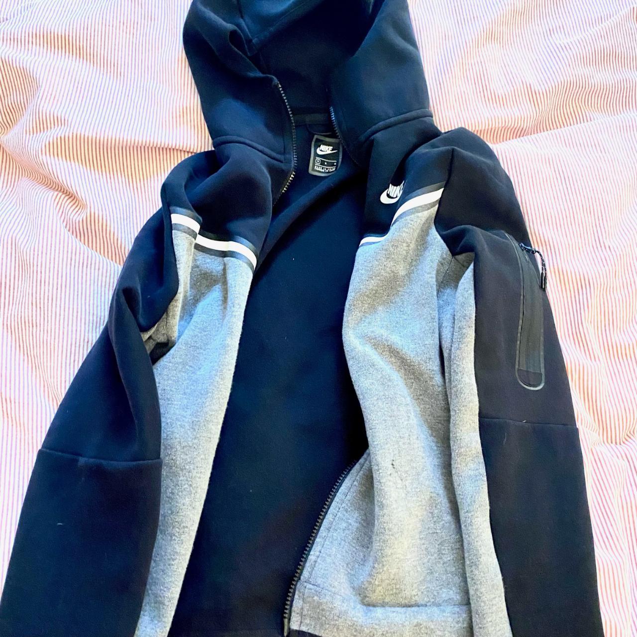 mens nike tech fleece grey