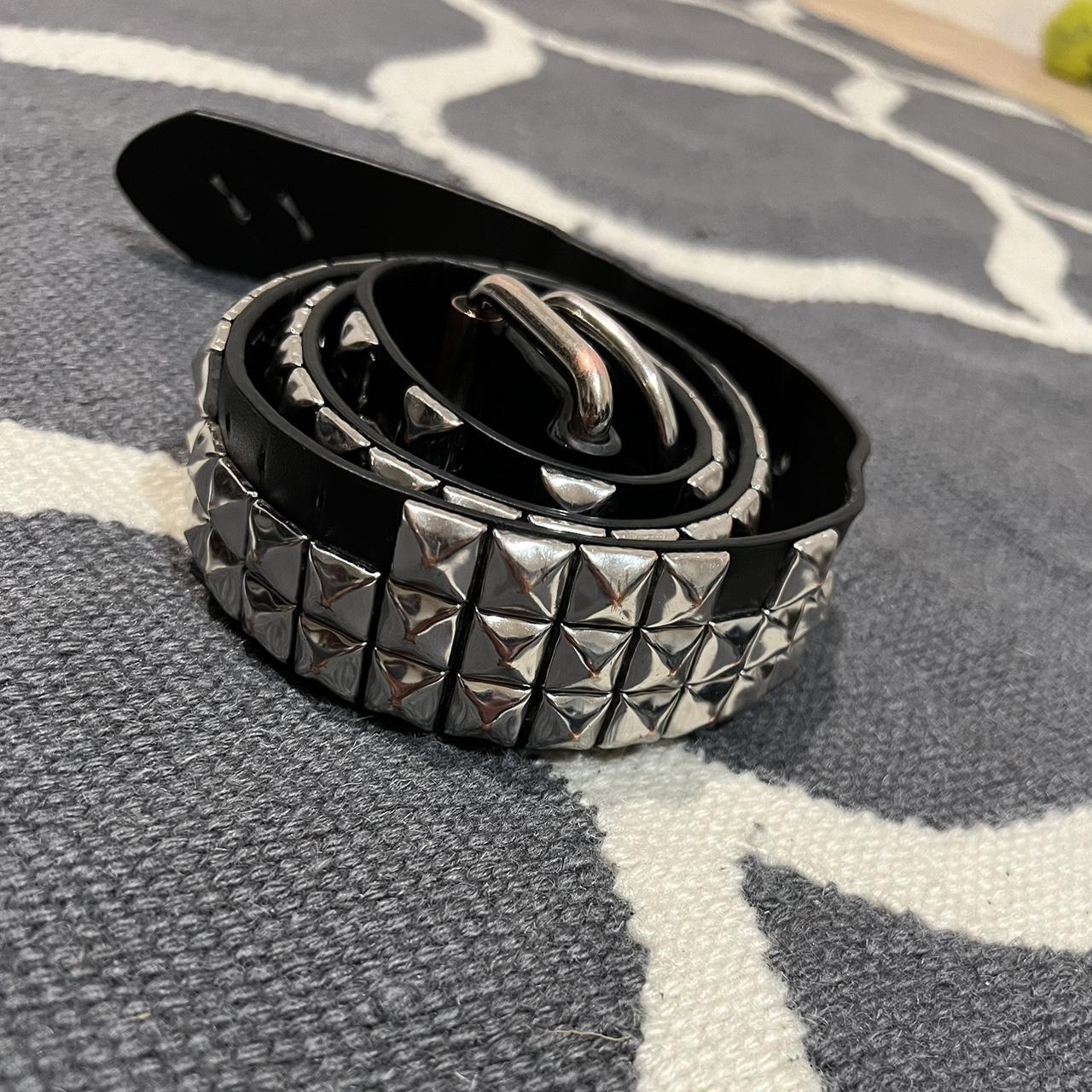 Zumiez Men's Black and White Belt Depop