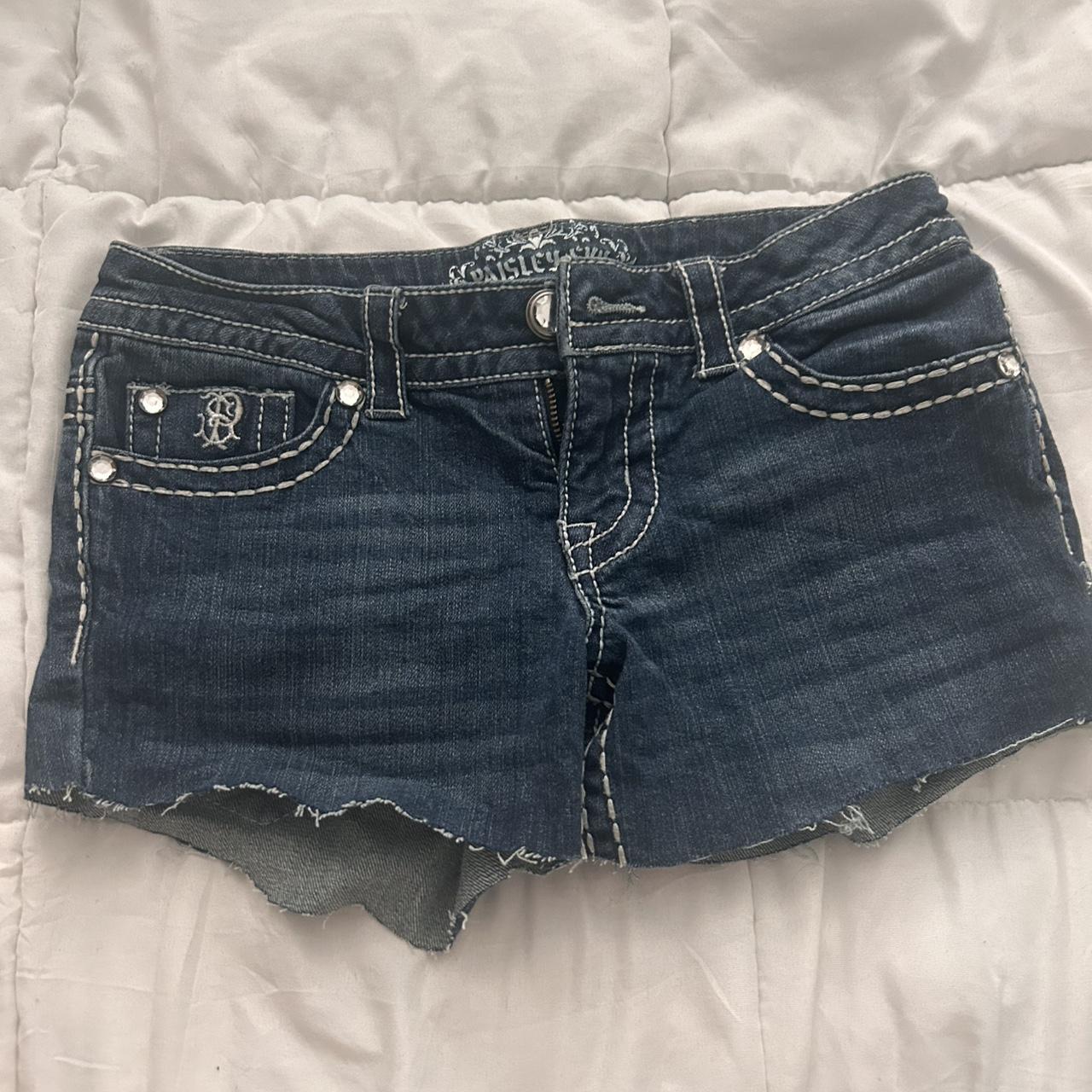item listed by apaigee19