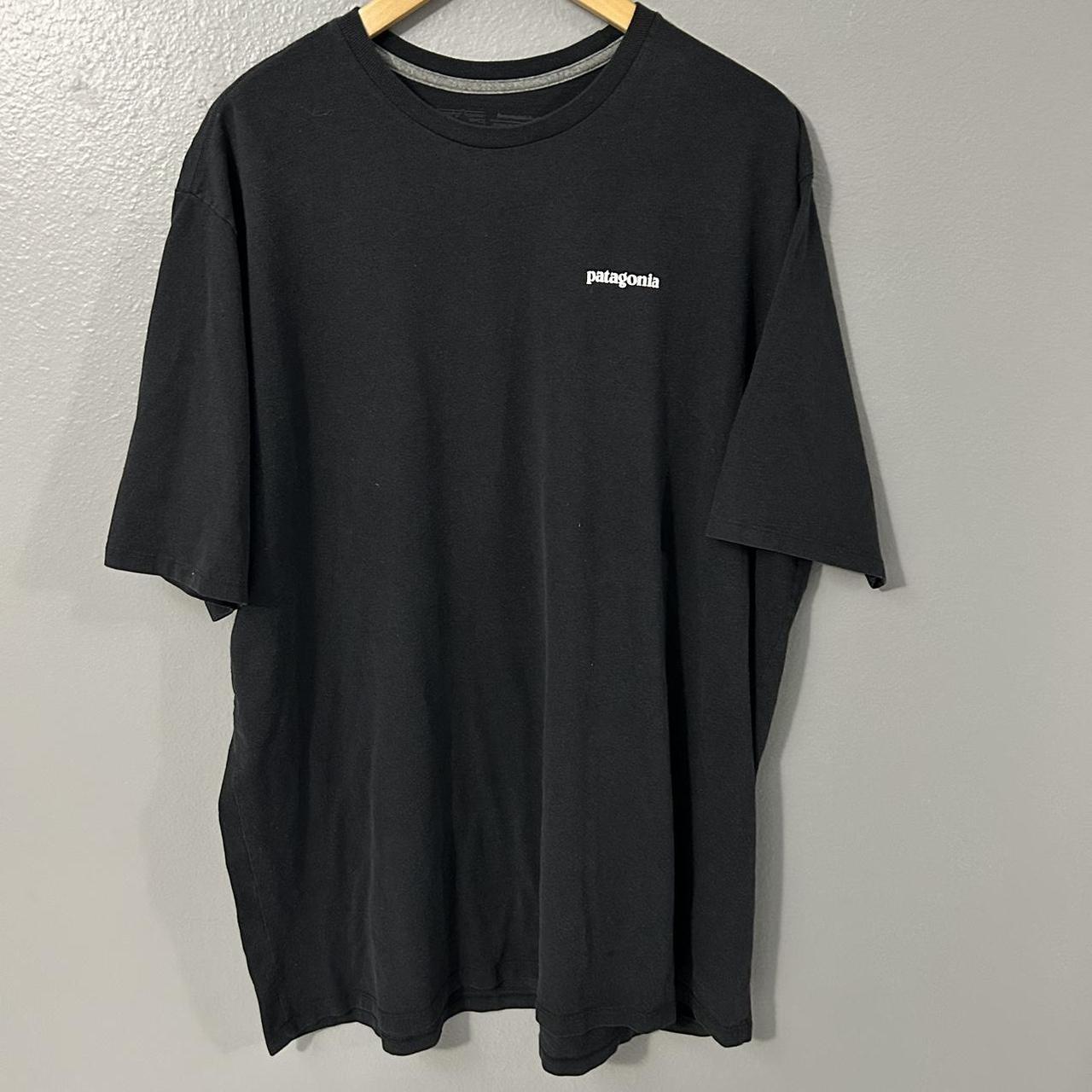 Patagonia tee •$10 •L •No Flaws 🧼All items are... - Depop