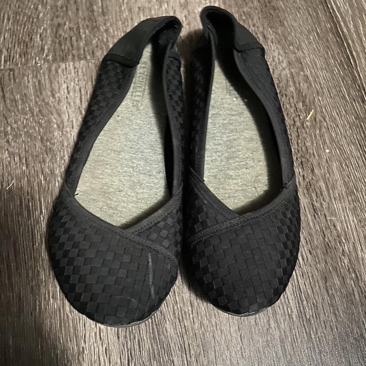 size 17 slippers
