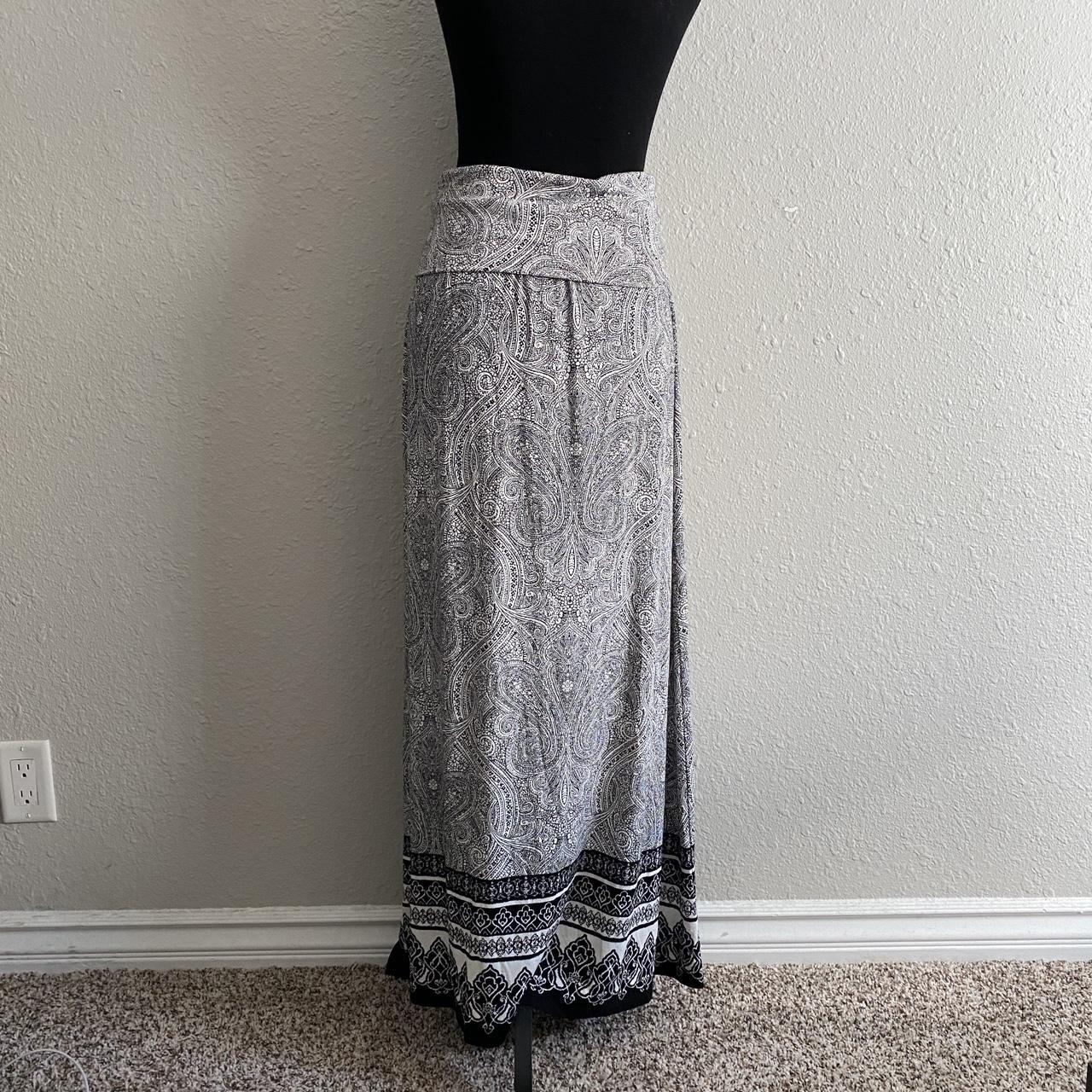 Cynthia Rowley Maxi Skirt Item is in great… - Depop