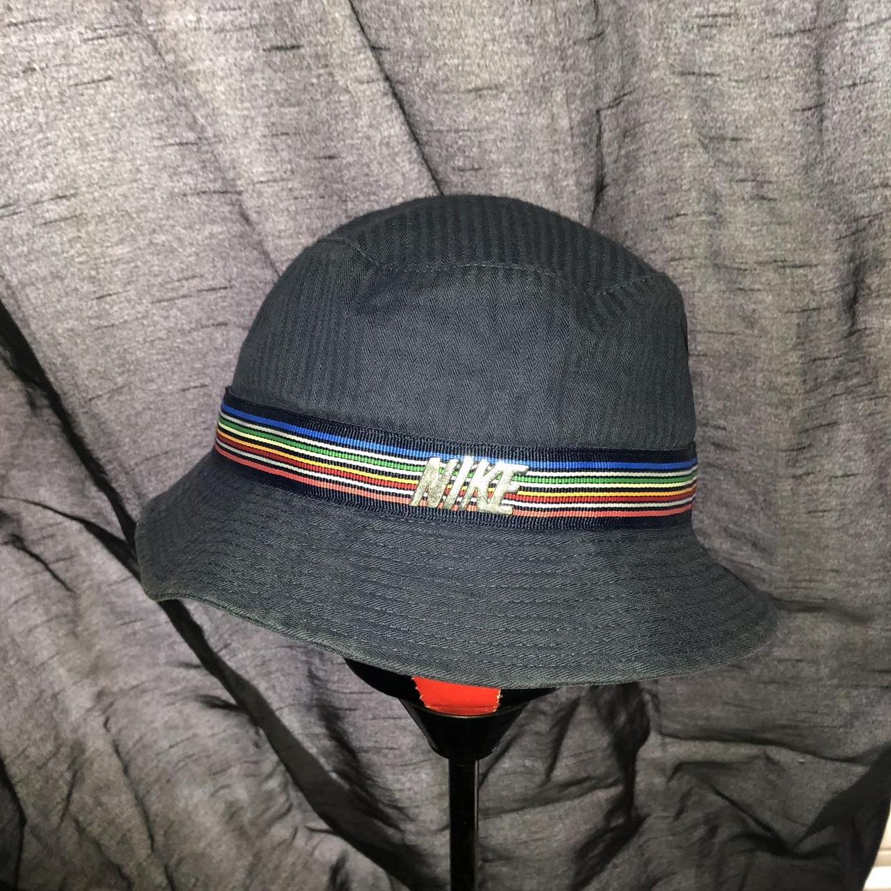 nike striped bucket hat