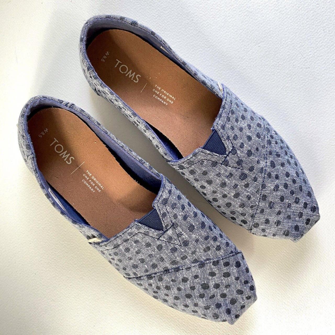 Toms on sale blue chambray