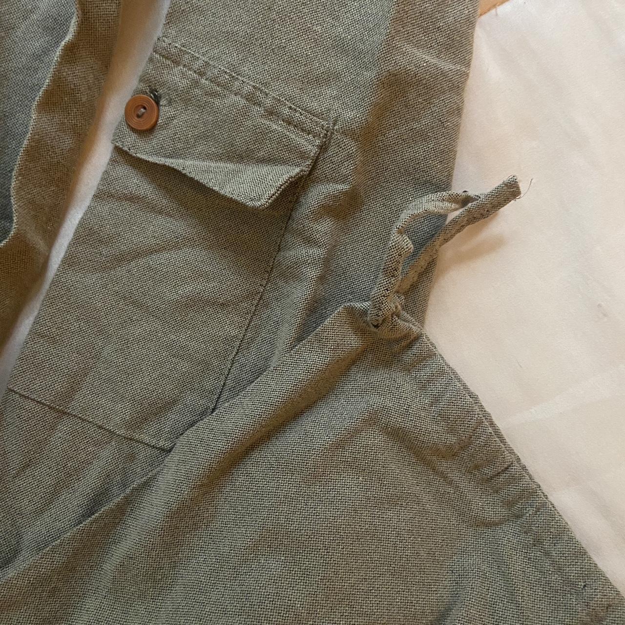 Cute tan cargo pants with pockets mid/high... - Depop