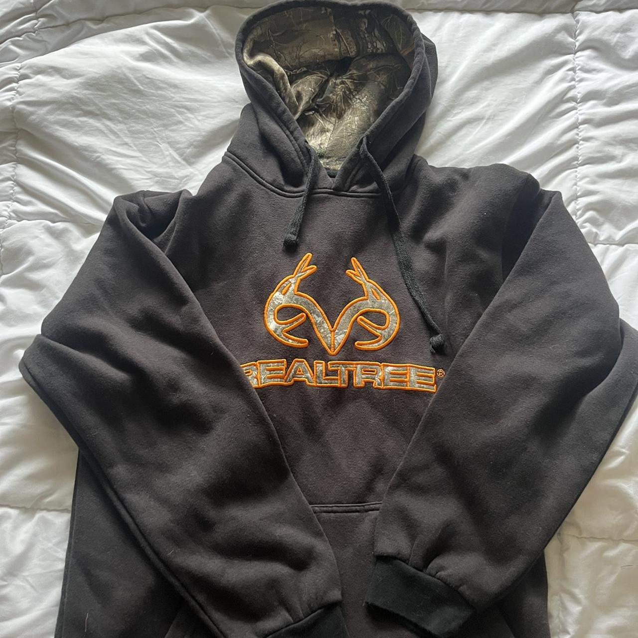 realtree camo and orange embroidered hoodie size... - Depop