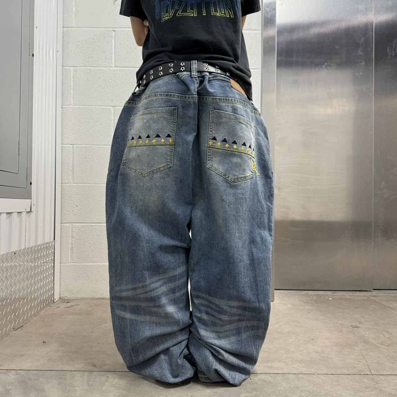 20-60代 人気ファッションブランド rocawear baggy jeans. vintage y2k embroidered baggy | Depop パンツ
