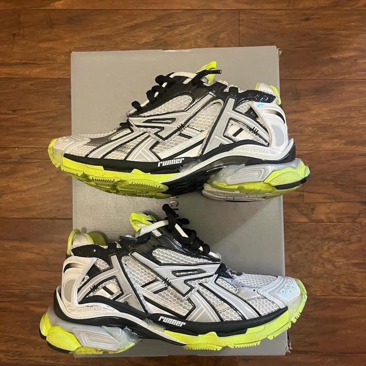 balenciaga runners men