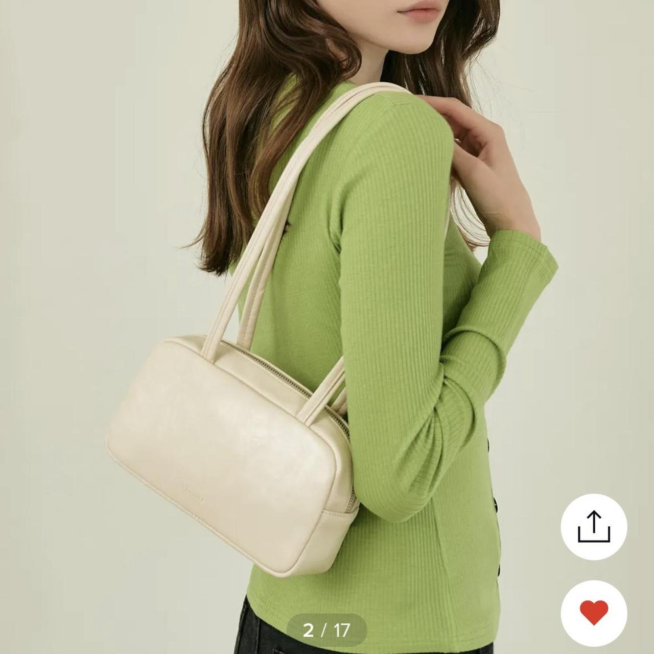 item listed by valezkaaudrey