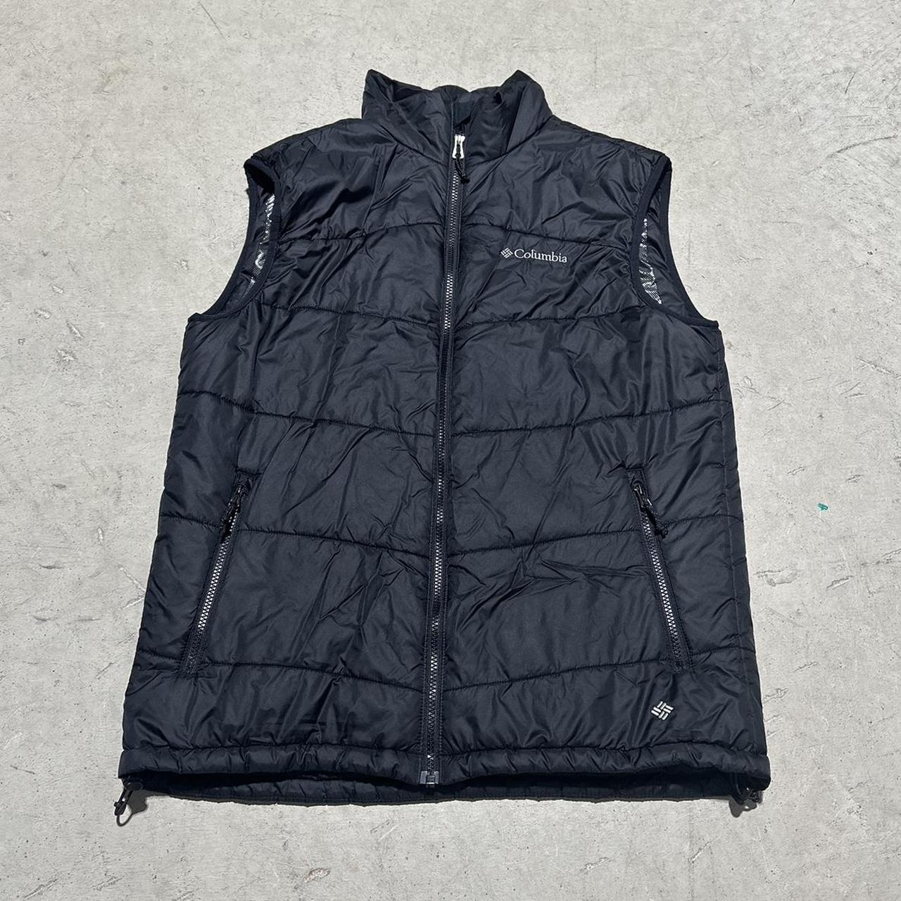 Columbia Puffer Vest Super clean vest by Columbia.... - Depop