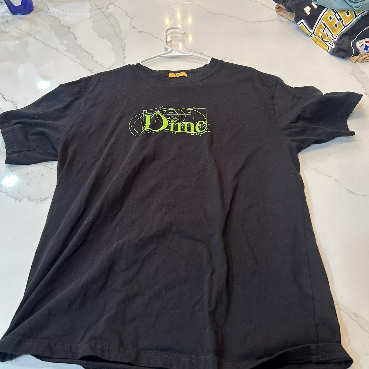 dime tshirt size large - Depop