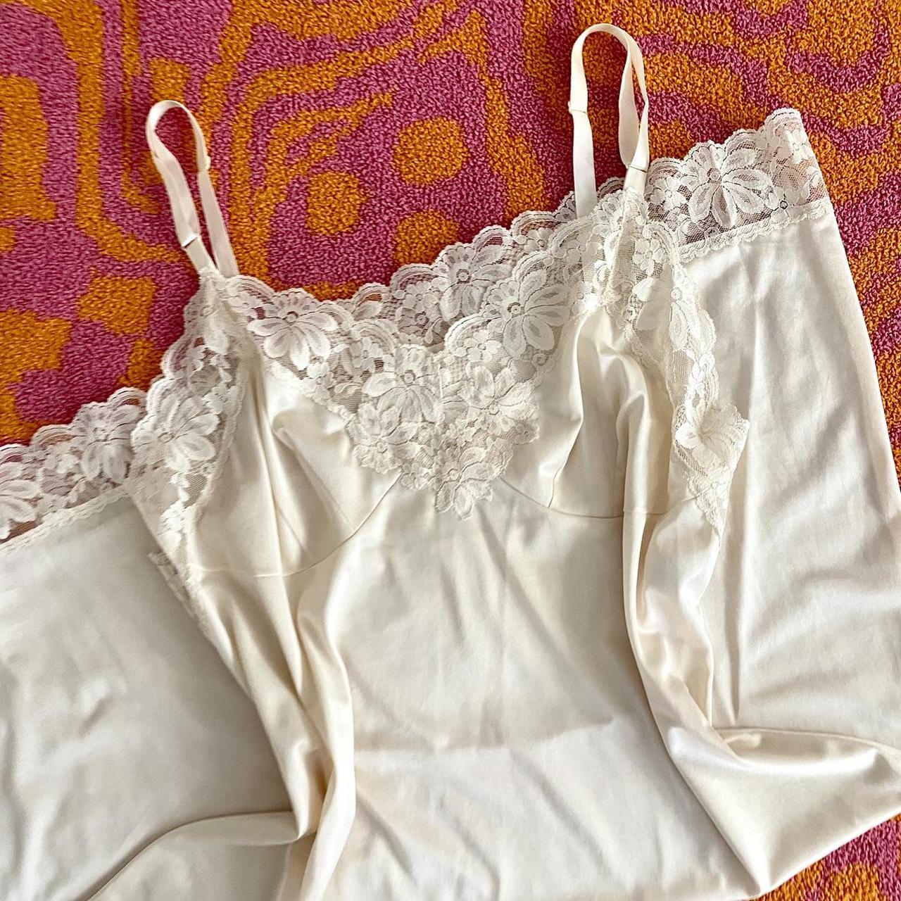 Vintage 90s lace lingerie cami Chic ivory/cream - Depop