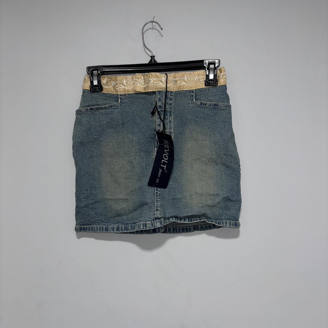item listed by trashyprincess713