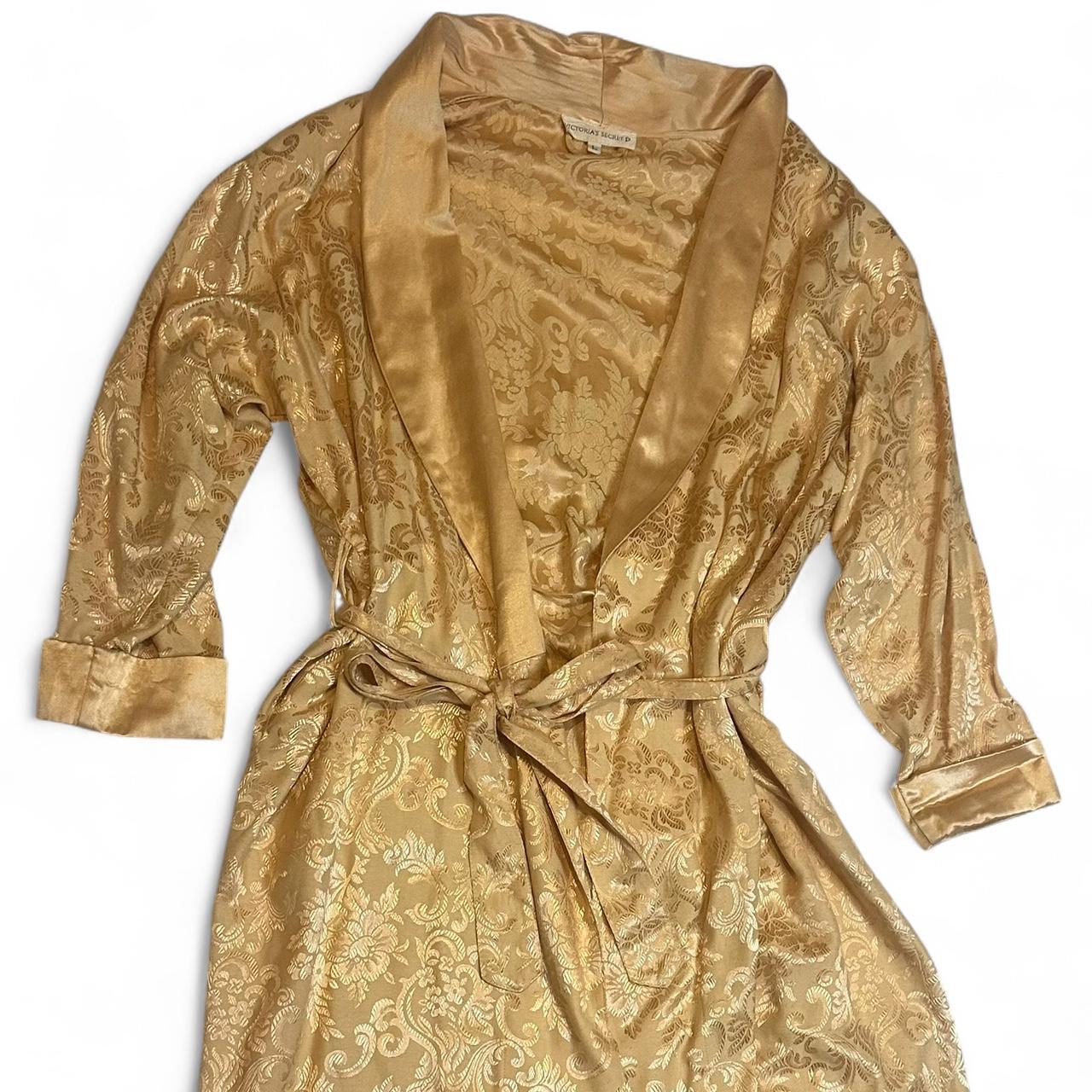 item listed by 143fashionco