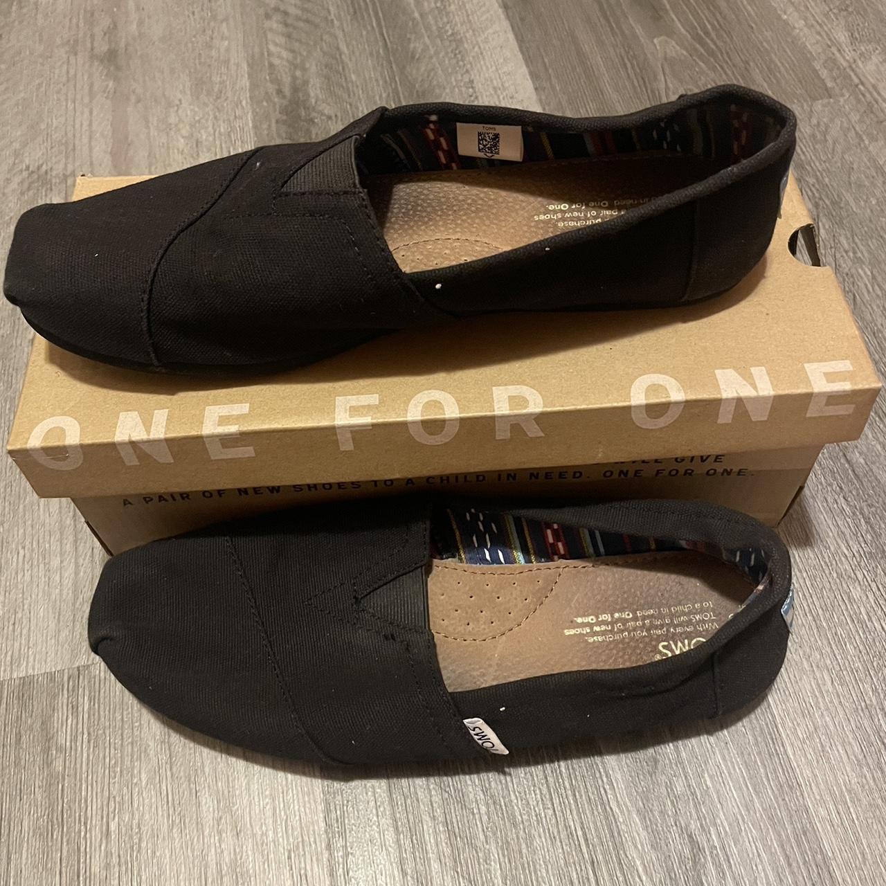 toms classic black