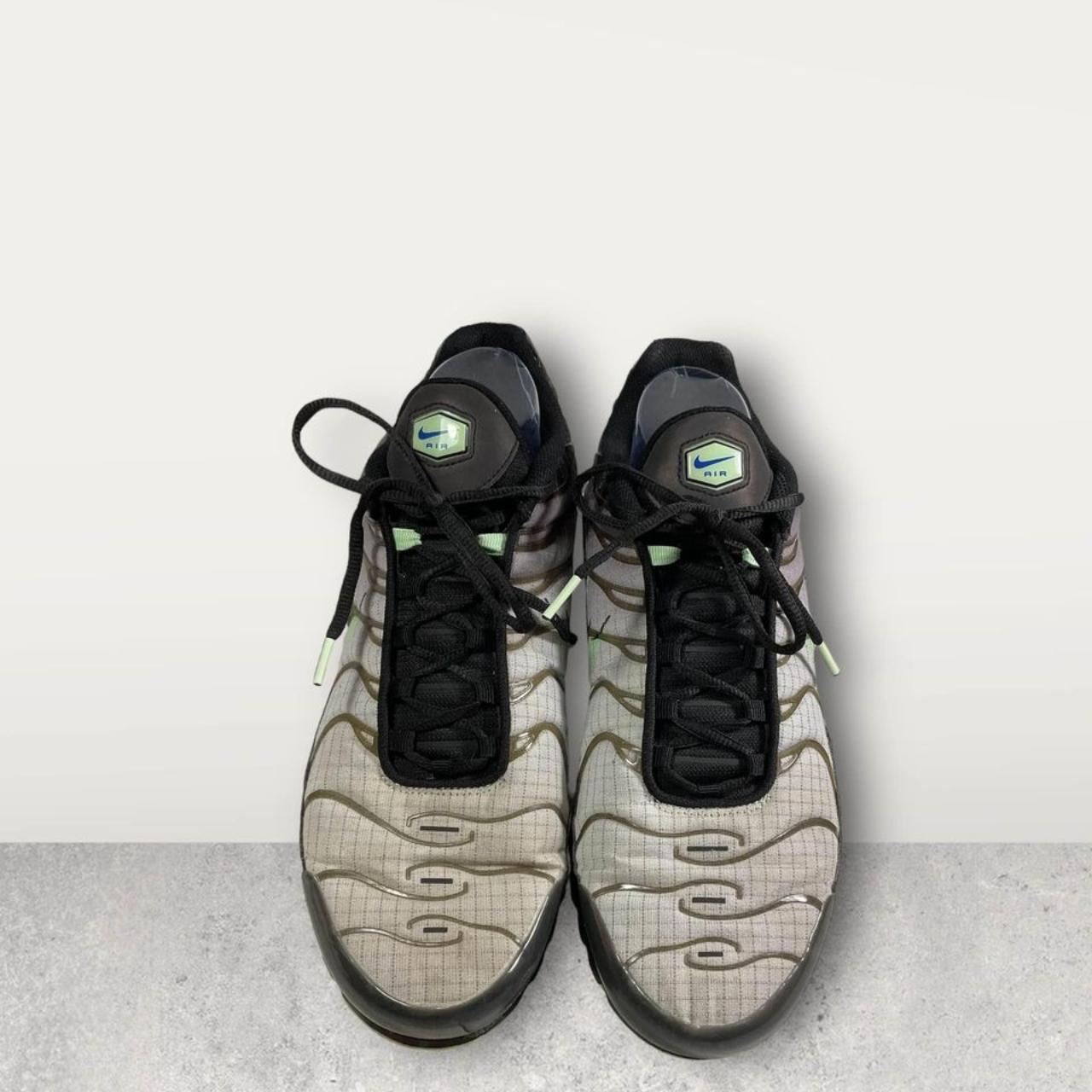 air max plus future swoosh