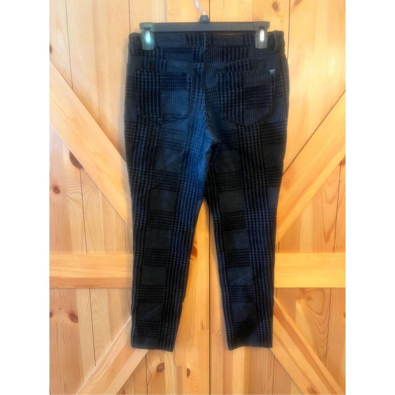 Nanette Lepore Women's black Mid-Rise Jeggings Pants - Depop