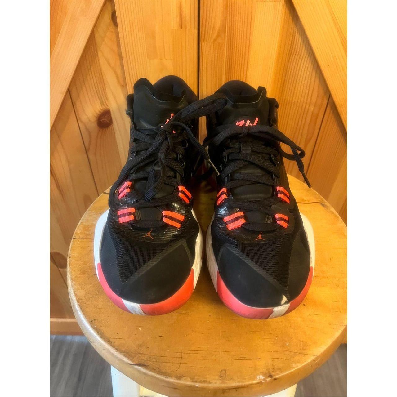 Nike mens Jordan Zion 1 Bloodline DA3130-006 Shoes