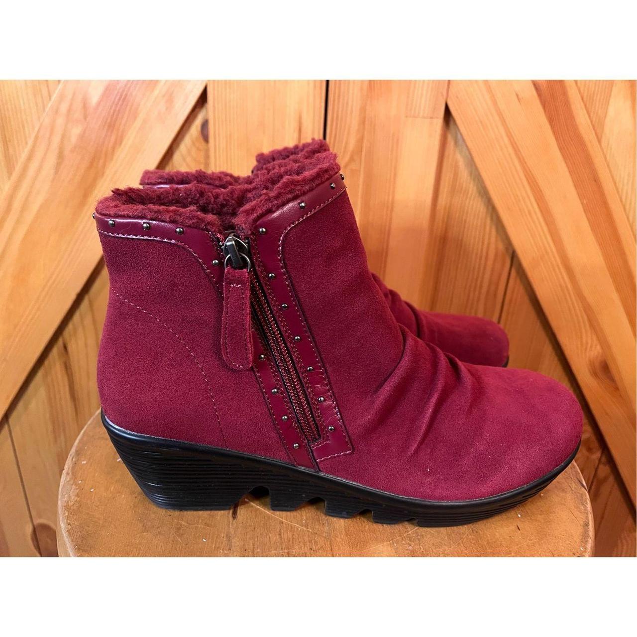 Skechers boots womens deals red