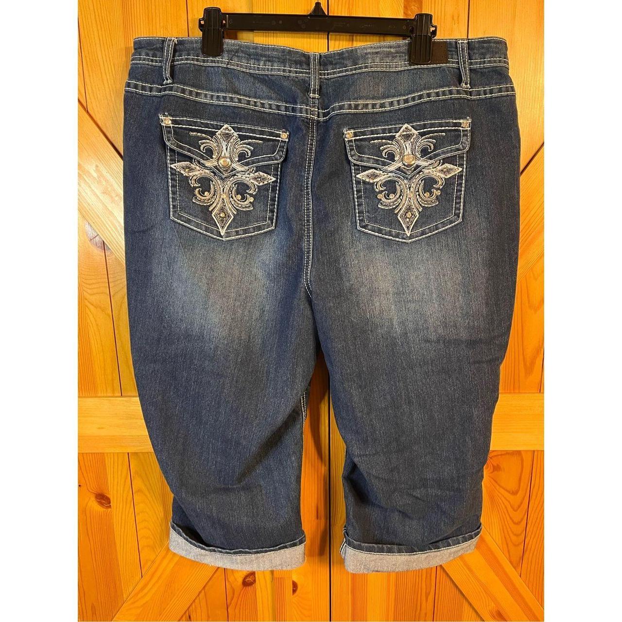 Earl Jeans Womens 20W Blue Crop Capri Cuffed Flap - Depop