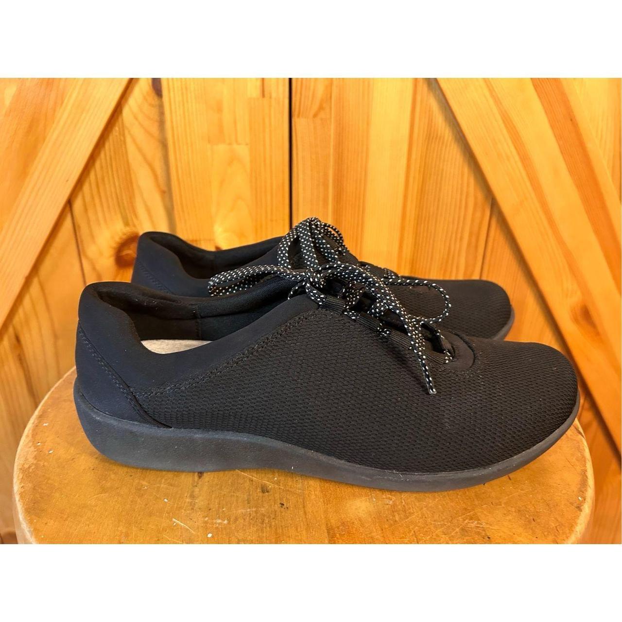 Clarks Women s Sillian Pine Sneaker cloudstepper Depop