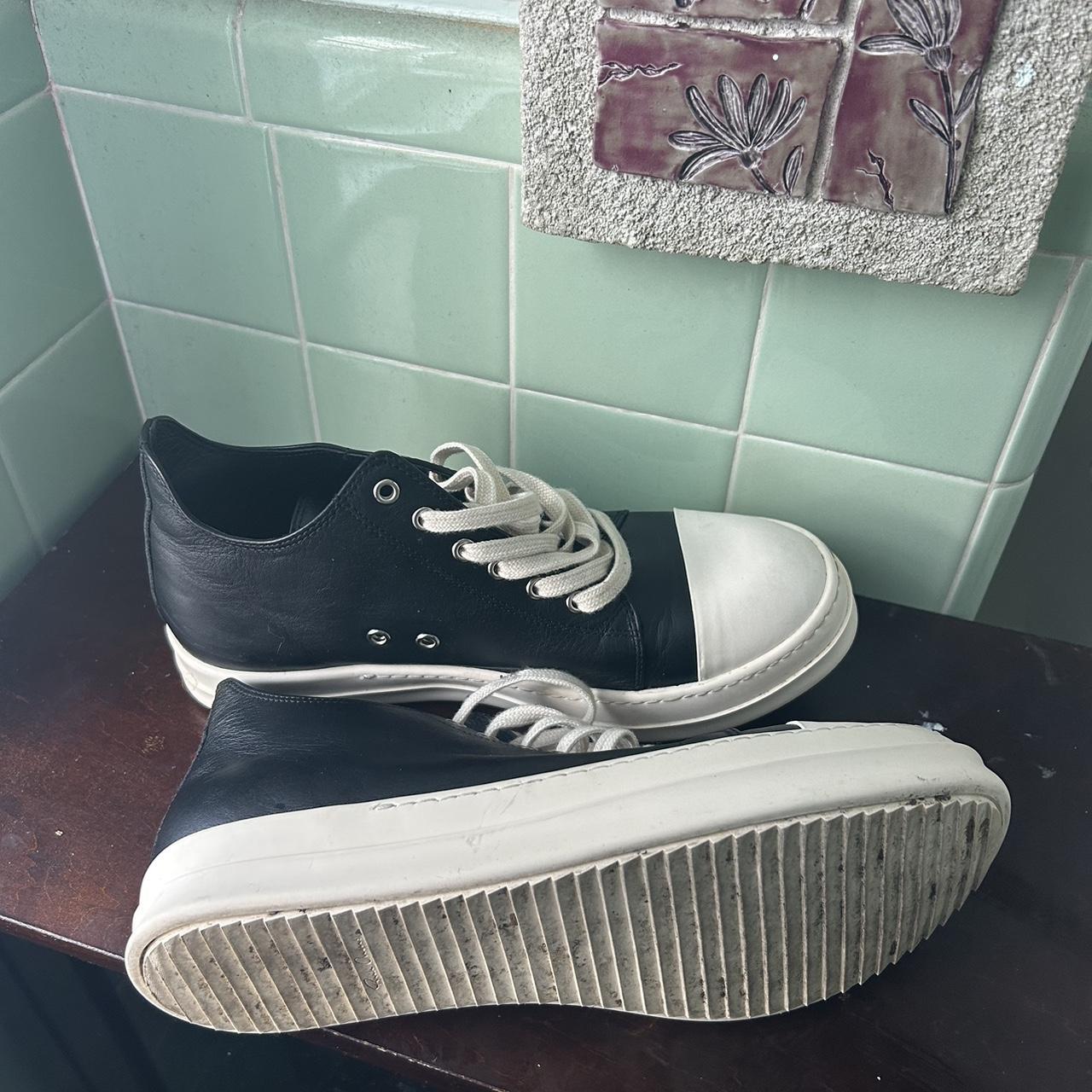Rick Owens Low top Size 10 Taking offers No box as is - Depop